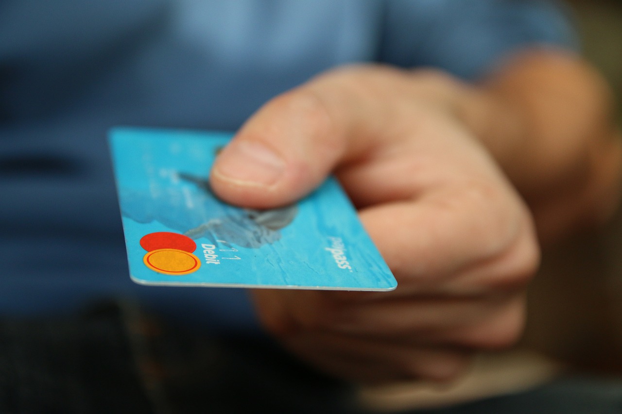 格安SIMをクレジットカード不要で契約する方法は？