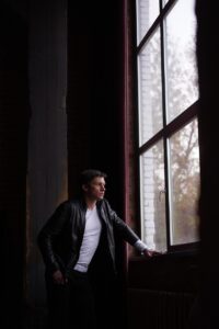 格安SIMの乗り換えで2000円以内の人気プランは？