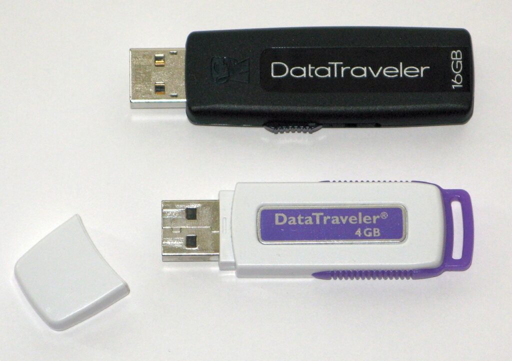 IIJmioの4GBと5GB、どっちがいい？比較と選び方を徹底解説！