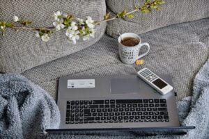 ahamoへのドコモ乗り換えで違約金なしはいつから可能？