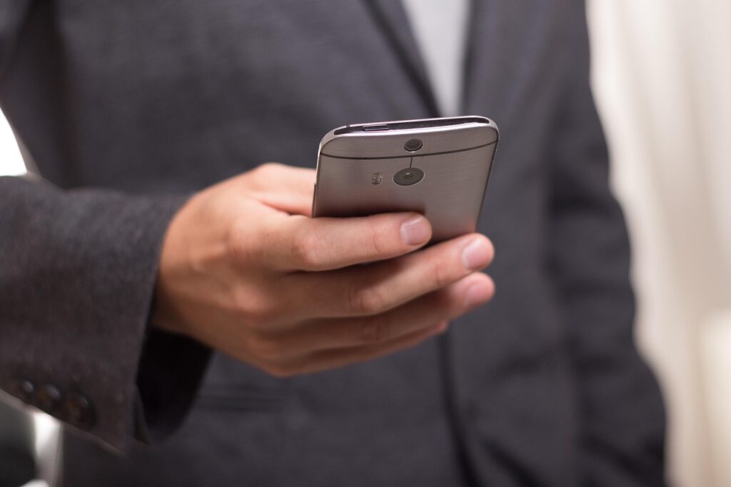 楽天モバイルの通話無料は本当にお得？固定電話へのかけ放題の評判を徹底解説！